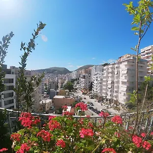  Apartment Honey Near Promenade Albania
